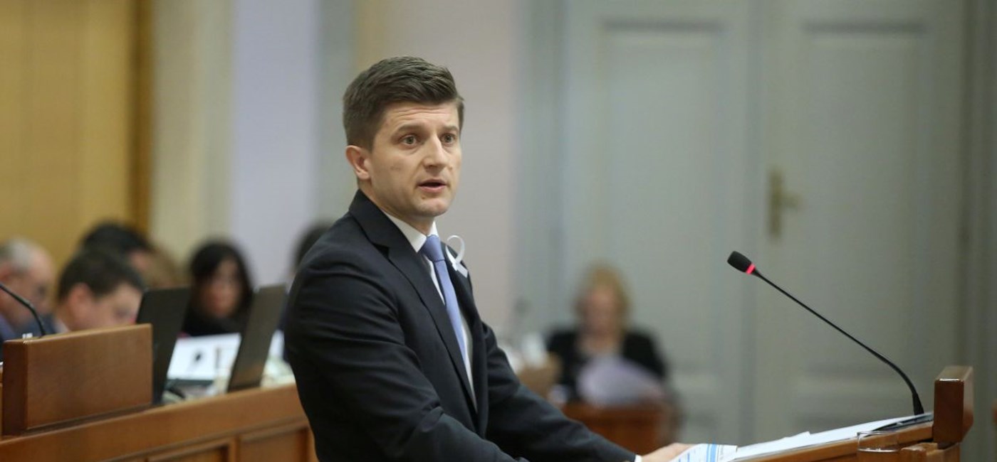Z. Marić: Vlada vodi odgovornu fiskalnu politiku, višak prihoda ide u smanjenje javnog duga i porezno rasterećenje